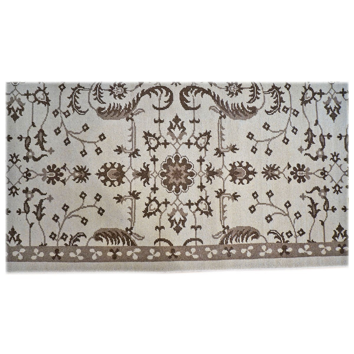 Sultanabad Masters 6X10 Ivory and Brown Area Rug #1143397 image 3